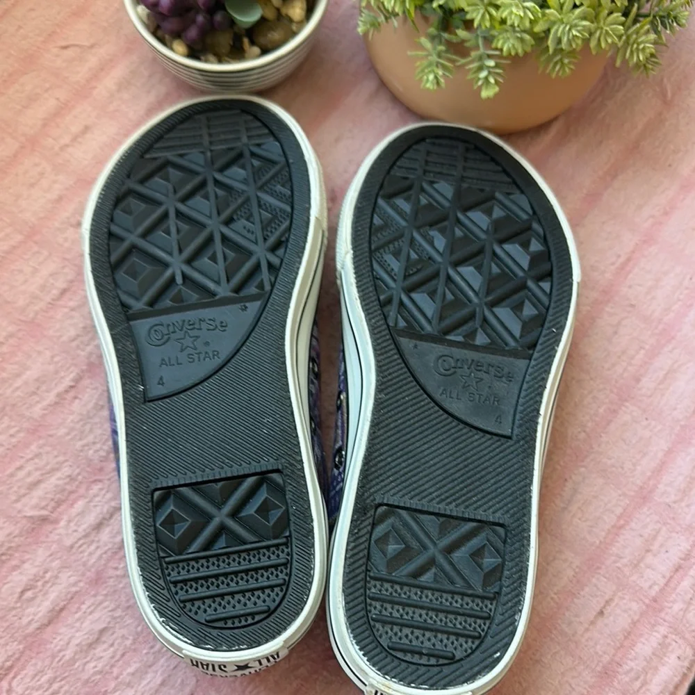 Converse Pink and Purple Canvas Sneakers Low-Top